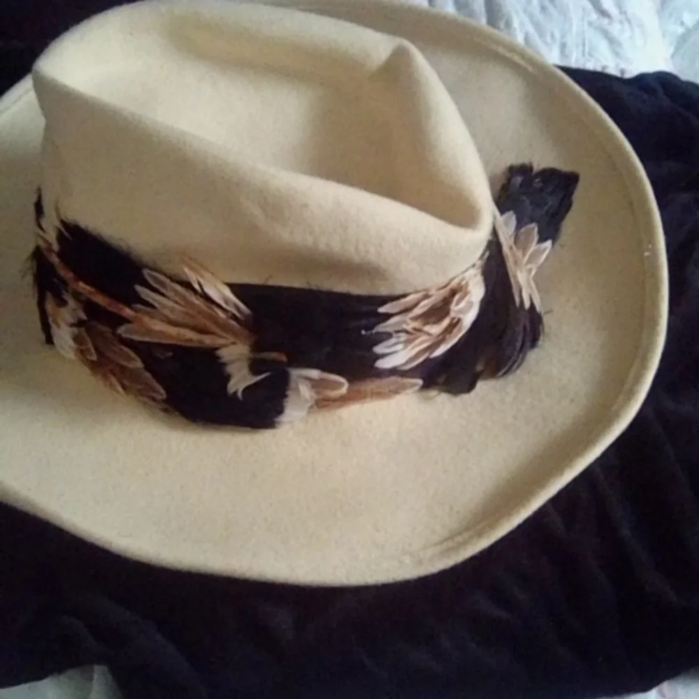 JOE Bill Miller vintage Michael Howard ladies hat. 100% wool.